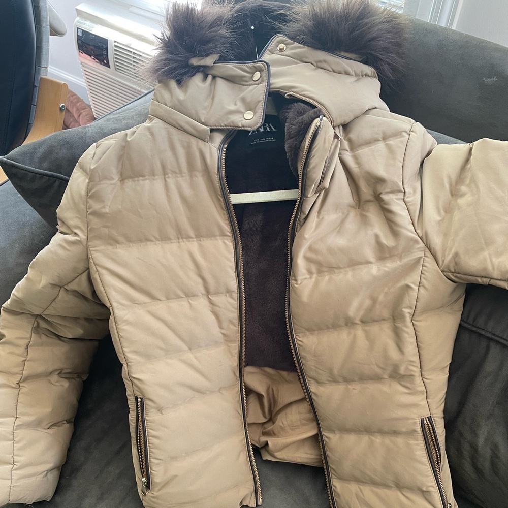 Zara Puffer jacket